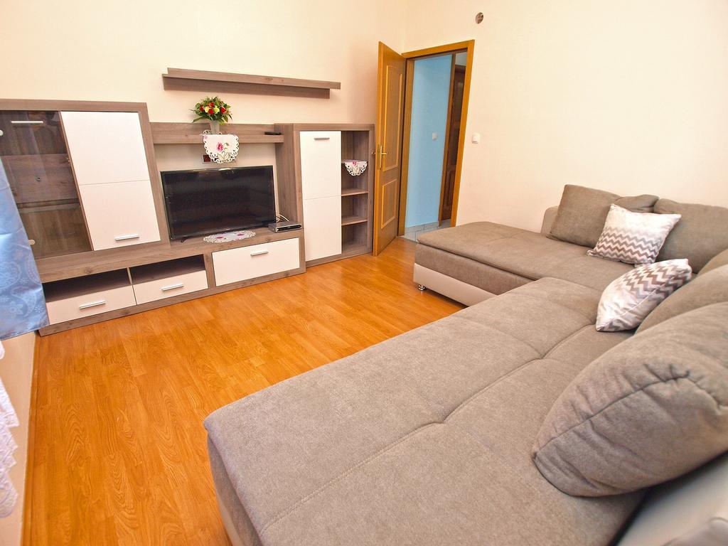 Apartments Joko 1160 Pula Extérieur photo