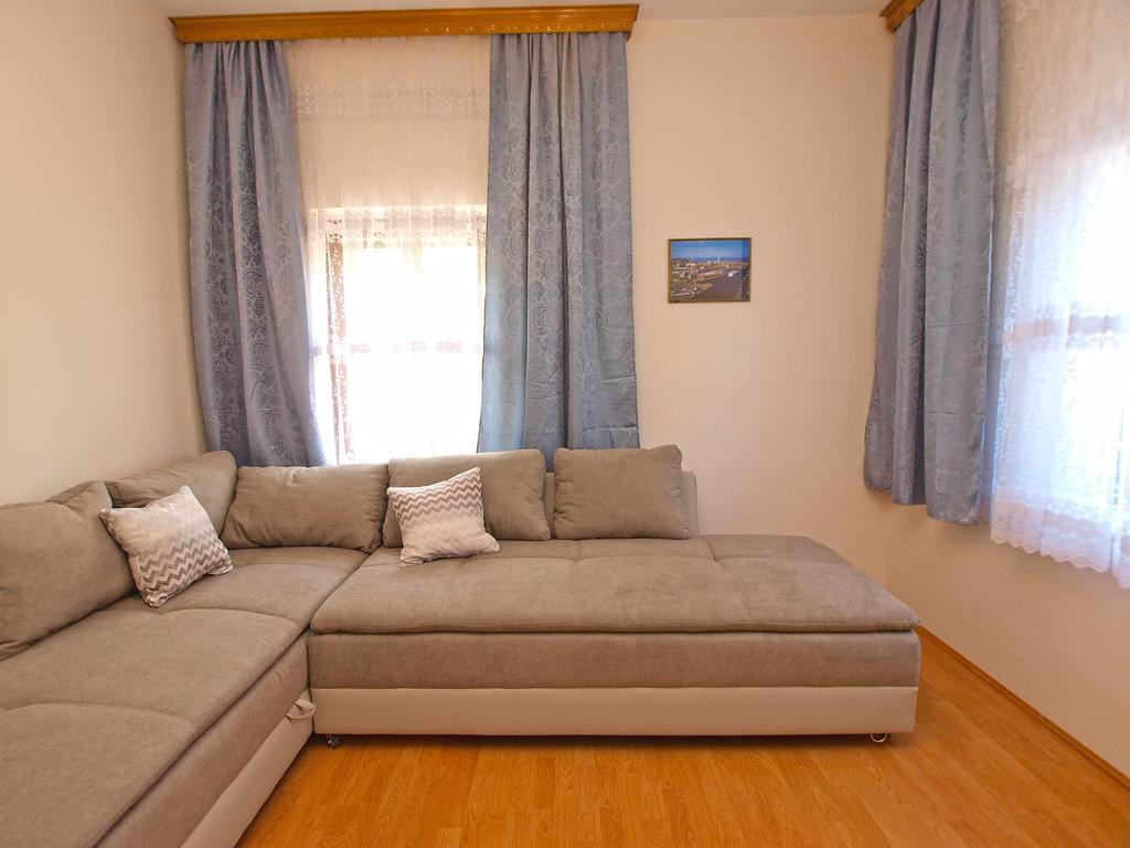 Apartments Joko 1160 Pula Extérieur photo